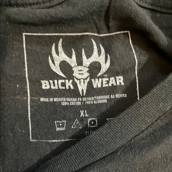 🩵Black Short Sleeve Tee with Graphic Design - Picture 2 of 3